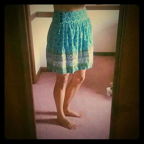💕3 for $15💕 Cute Speechless Blue Green skirt - Picture 6 of 6